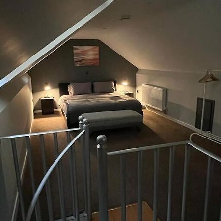 Superb Three Bed Garnant Duplex! Apartment Exterior foto
